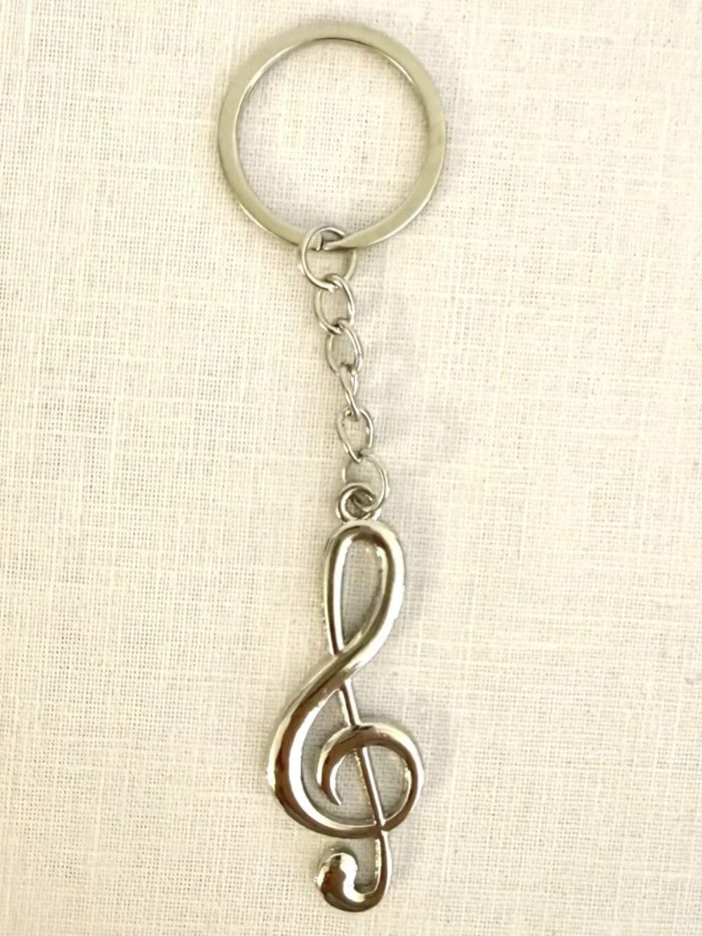 Music Lover Treble Clef Keychain 4.4in Silver Tone Singer Choir Theater Gift